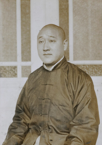 【jpg清晰版】一个中国男人.jpg