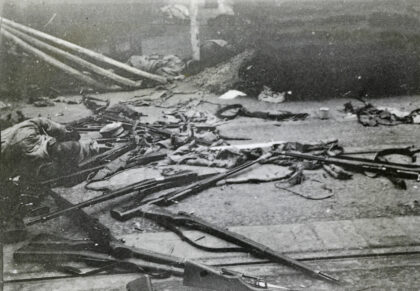 【jpg清晰版】一具尸体藏于武器之中上海1927年3月.jpg