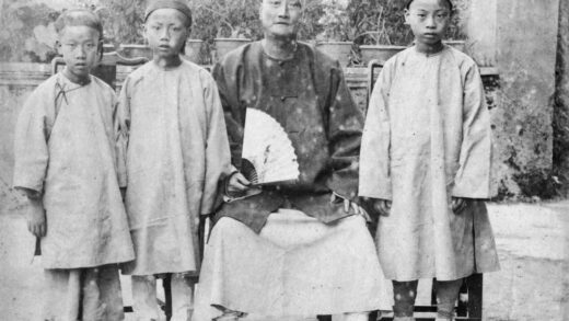 【jpg清晰版】一名中国男子和他的家人.jpg