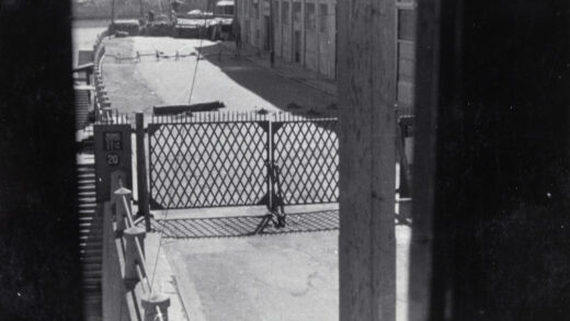 【jpg清晰版】上海1937年从西藏路桥旁f号碉堡看四行仓库.jpg