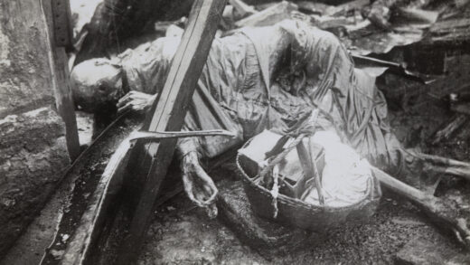 【jpg清晰版】上海1937年通州路近海拉尔路一名女性死者.jpg