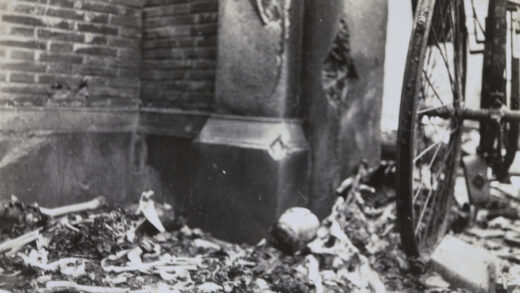 【jpg清晰版】上海东州路尸体焚余1937年10月.jpg