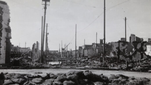 【jpg清晰版】上海兆丰路与通山路废墟1937年.jpg