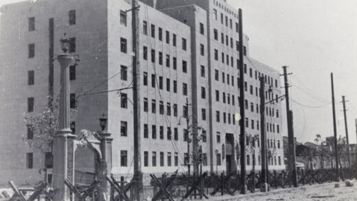 【jpg清晰版】上海北火车站管理局大楼闸北区界路1937年.jpg