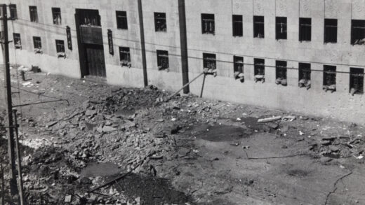 【jpg清晰版】上海北火车站管理局大楼闸北区界路1937年.jpg