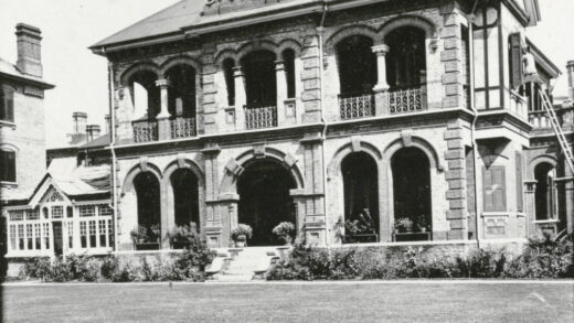 【jpg清晰版】上海圆明园路89号中华圣公会大楼约1915年.jpg
