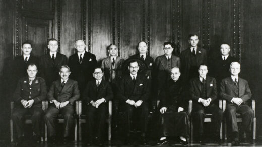 【jpg清晰版】上海市临时参议会1941.jpg