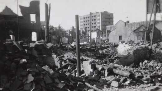 【jpg清晰版】上海昆明路与舟山路附近战损1937年.jpg