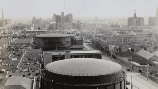 【jpg清晰版】上海榆亚青路煤气包与煤气厂1937年10月.jpg