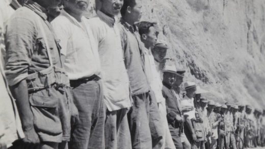 【jpg清晰版】中国游击队员在韩城附近.jpg