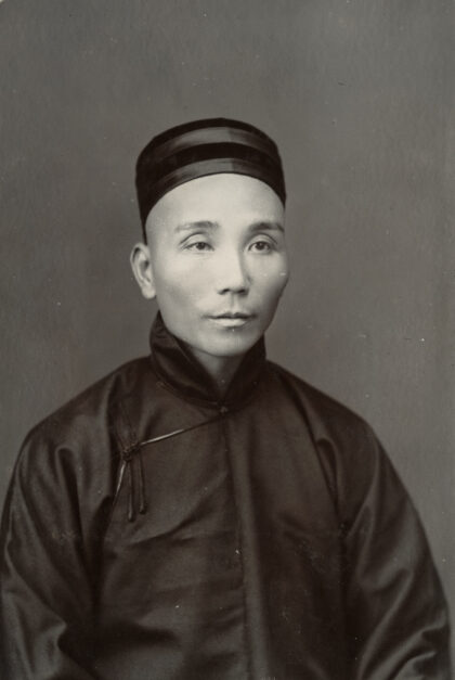 【jpg清晰版】中国男子的肖像.jpg