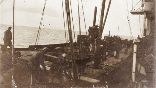 【jpg清晰版】从s.s.admiralturpitz号装载驳船大沽.jpg