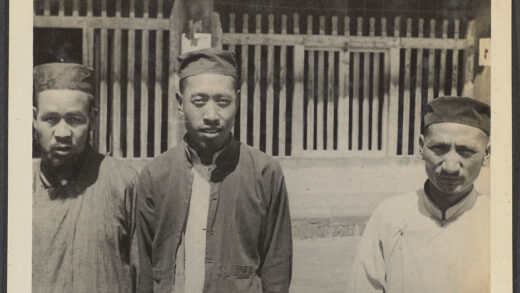 【jpg清晰版】八十名学生中有三人一位来自萨拉尔一位来自河州第三位来自西宁.jpg