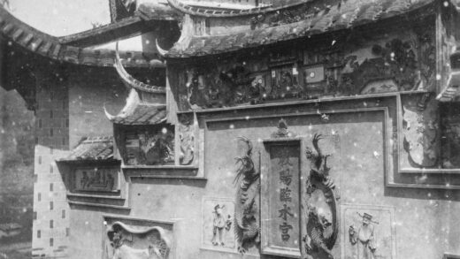 【jpg清晰版】刻城寺庙门旁的雕刻.jpg