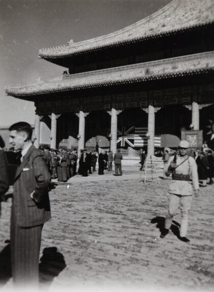 【jpg清晰版】北平北京日本投降仪式上的利奥·h·兰姆.jpg