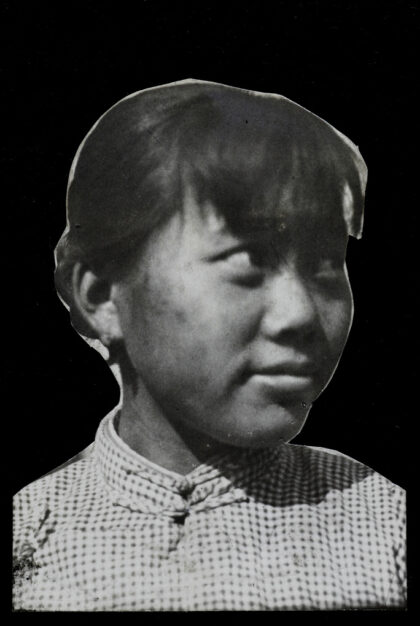 【jpg清晰版】女孩的肖像.jpg