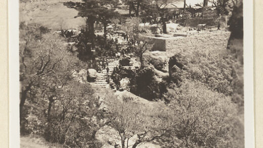 【jpg清晰版】妙峰山朝香路上的建筑群.jpg
