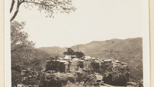 【jpg清晰版】妙峰山朝香路上的建筑群.jpg