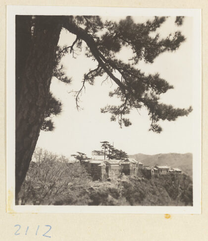 【jpg清晰版】妙峰山朝香路线上的建筑群.jpg