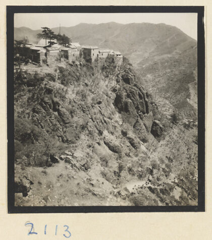 【jpg清晰版】妙峰山朝香路线上的建筑群.jpg
