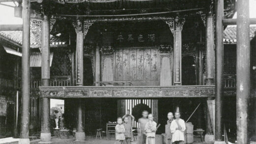 【jpg清晰版】寺庙中的剧院.jpg