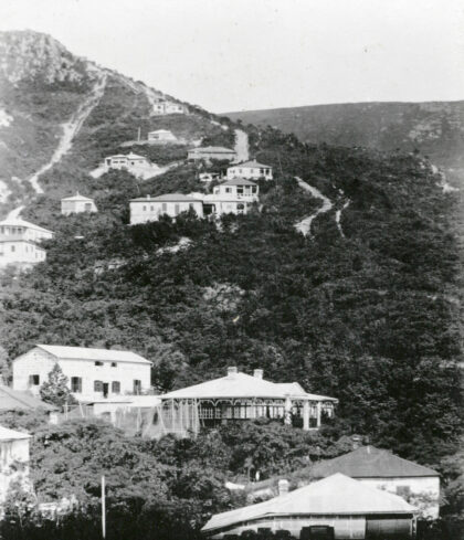 【jpg清晰版】山坡上的房子牯岭.jpg