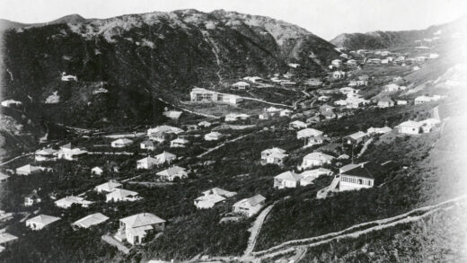【jpg清晰版】山坡上的房子牯岭.jpg