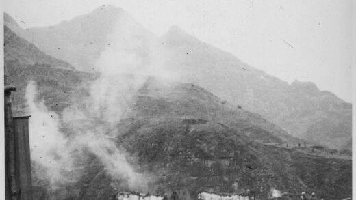 【jpg清晰版】庆祝抗击日军进攻胜利晋察冀边区二分区钱潭1943年12月.jpg