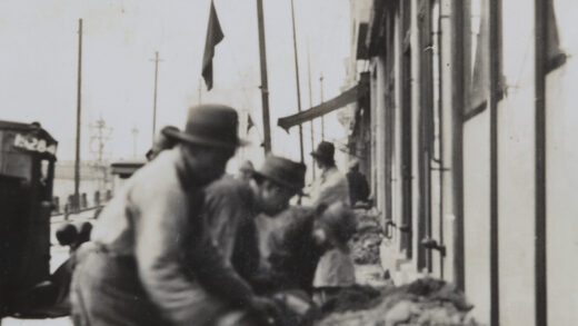 【jpg清晰版】拆除沙袋路障上海1937年.jpg