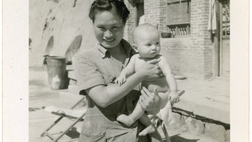 【jpg清晰版】李效黎（hsiaolilindsay）与詹姆斯·林赛（jameslindsay）延安1945年.jpg