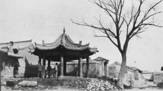 【jpg清晰版】树旁小亭.jpg