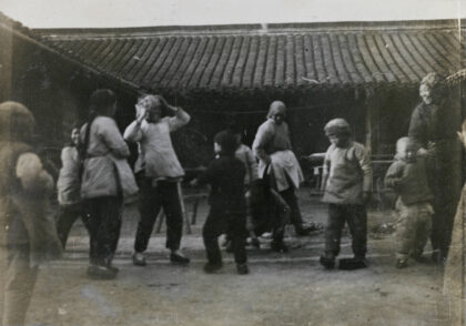 【jpg清晰版】欢乐的街景.jpg