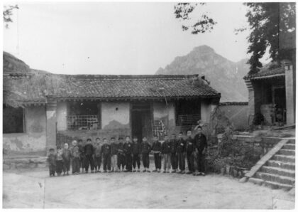【jpg清晰版】河北省的学龄儿童.jpg
