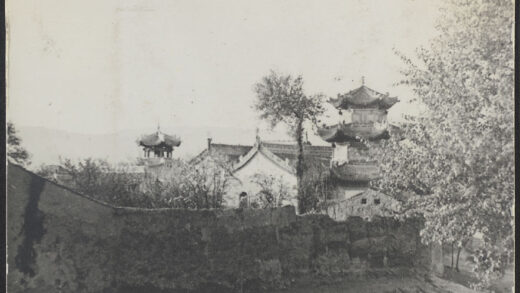 【jpg清晰版】甘肃张家川北门外的一座清真寺.jpg