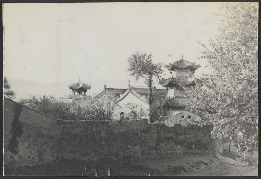 【JPG清晰版】甘肃张家川北门外的一座清真寺