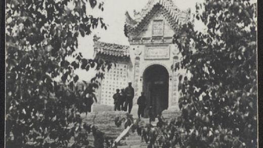 【jpg清晰版】甘肃张家川路边清真寺.jpg
