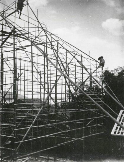 【jpg清晰版】用竹子搭建临时剧院.jpg