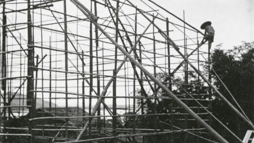 【jpg清晰版】用竹子搭建临时剧院.jpg