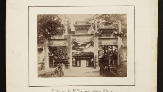 【jpg清晰版】碧云寺入口西山.jpg