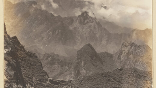 【jpg清晰版】秦岭远眺华山.jpg