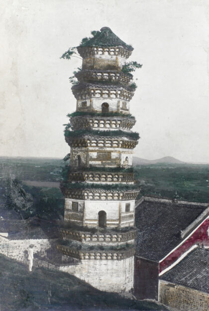 【jpg清晰版】芜湖广济寺赭塔.jpg