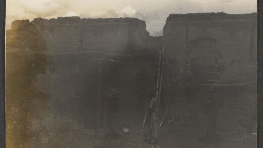 【jpg清晰版】豪州金医生和哈里斯先生所建的c.i.m.医院仅存遗迹1928年被毁的穆斯林聚居区八坊（南郊）如今正在重建中.jpg