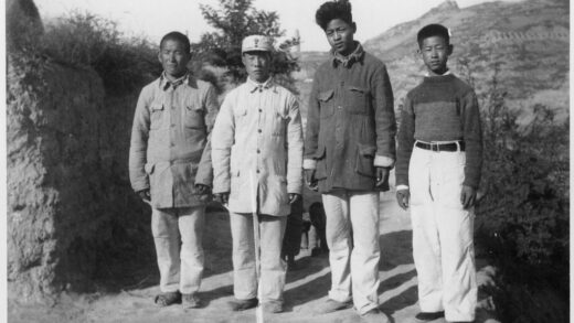 【jpg清晰版】费与宋为民等二人及延安.jpg