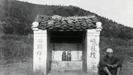 【jpg清晰版】路边神龛（土地庙）——土地公及其妻子土地婆.jpg