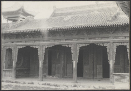 【jpg清晰版】通新城宁夏山上的大清真寺清真寺的门廊.jpg