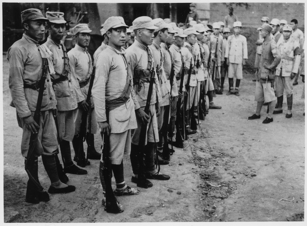 【JPG清晰版】阅兵中的共产党士兵