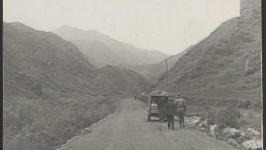 【jpg清晰版】陕西关山西安至兰州辅助公路进入关山.jpg