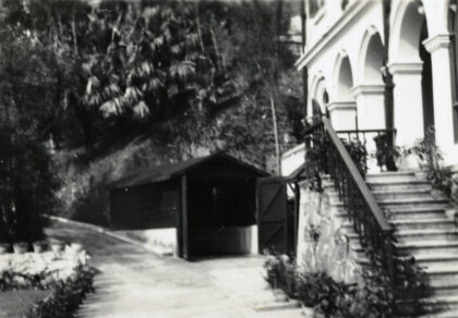 【jpg清晰版】香港太平山前297号1920年代.jpg
