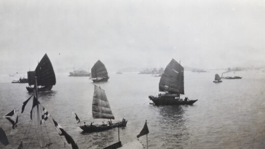 【jpg清晰版】黄浦江上的船只上海.jpg