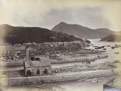 【jpg清晰版】1874年台风对香港aberdeen码头造成的破坏.jpg